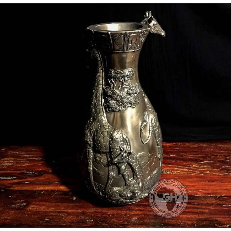 Giraffe Vase - Bronze