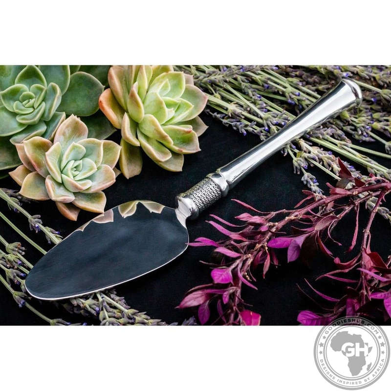 Cake Server - Noblesse Collection - Diana Carmichael
