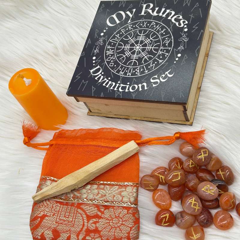 Carnelian Rune Divination Kit