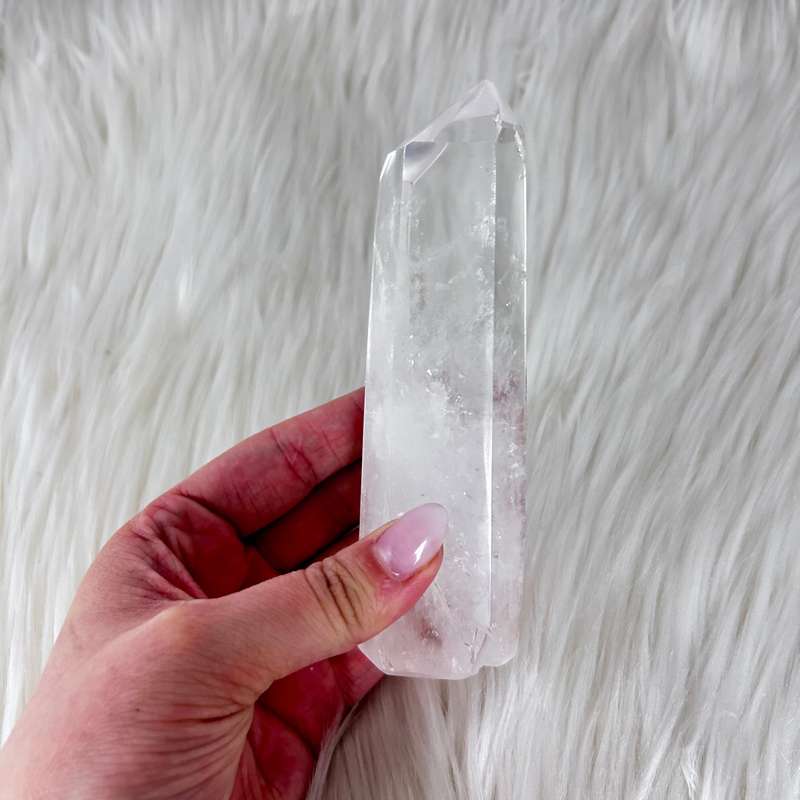 Milky Clear Quartz Generator