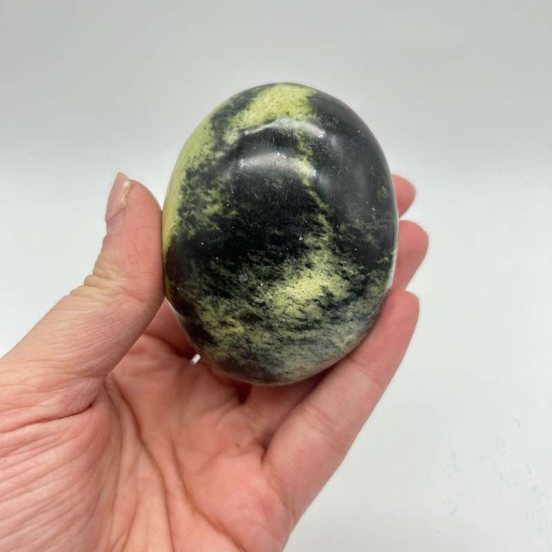Leopard Stone Palm Stone Galei