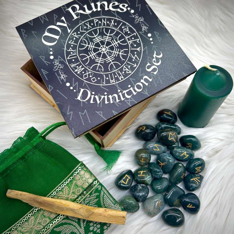 Moss Agate Rune Set