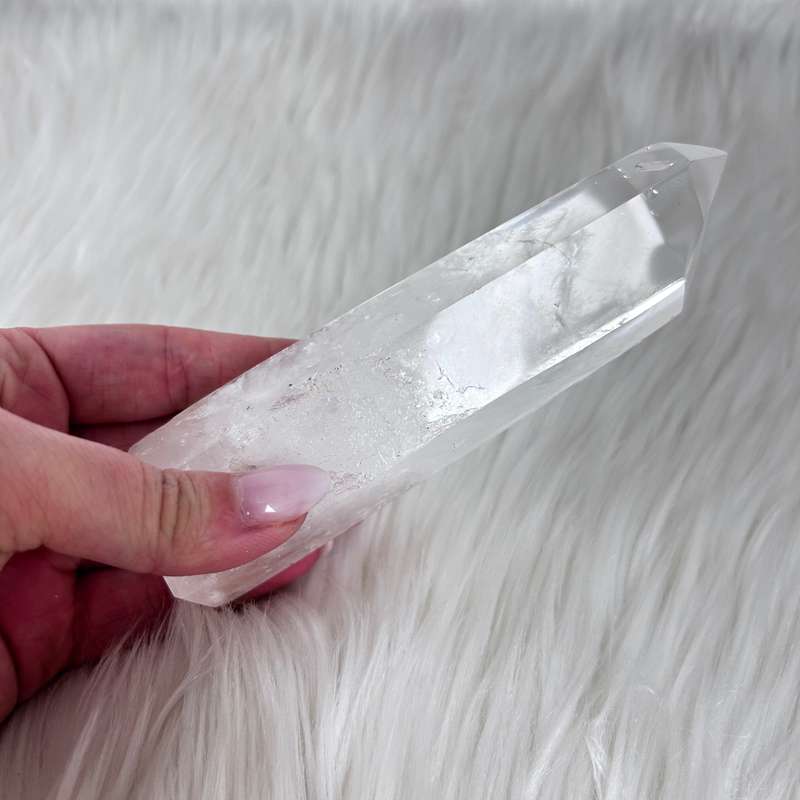 Milky Clear Quartz Generator