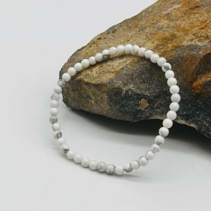 Howlite Crystal Bracelet