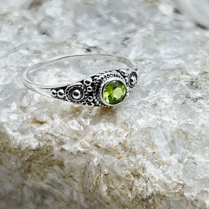 Sterling Silver Peridot Faceted Crystal Ring