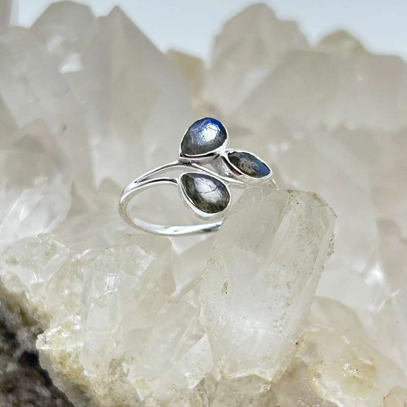 3 Leaf Sterling Silver Labradorite Crystal Sterling Silver Ring