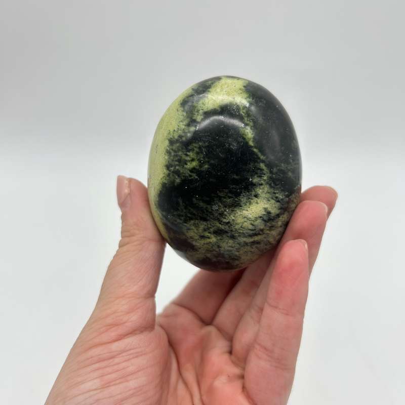 Leopard Stone Palm Stone Galei