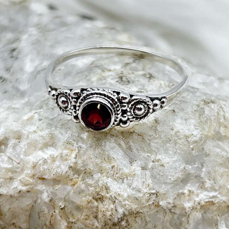 Sterling Silver Garnet Faceted Crystal Ring