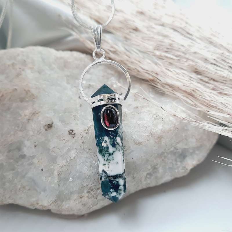 Moss Agate with Garnet Cabochon DT Crystal Pendant
