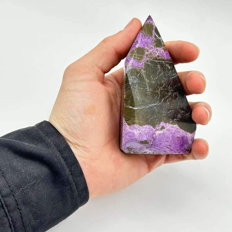 Freeform Stichtite-in-Serpentine