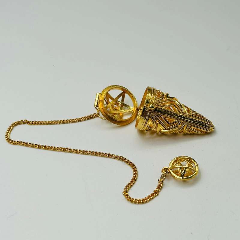 Pentacle filigree pendulum with chain