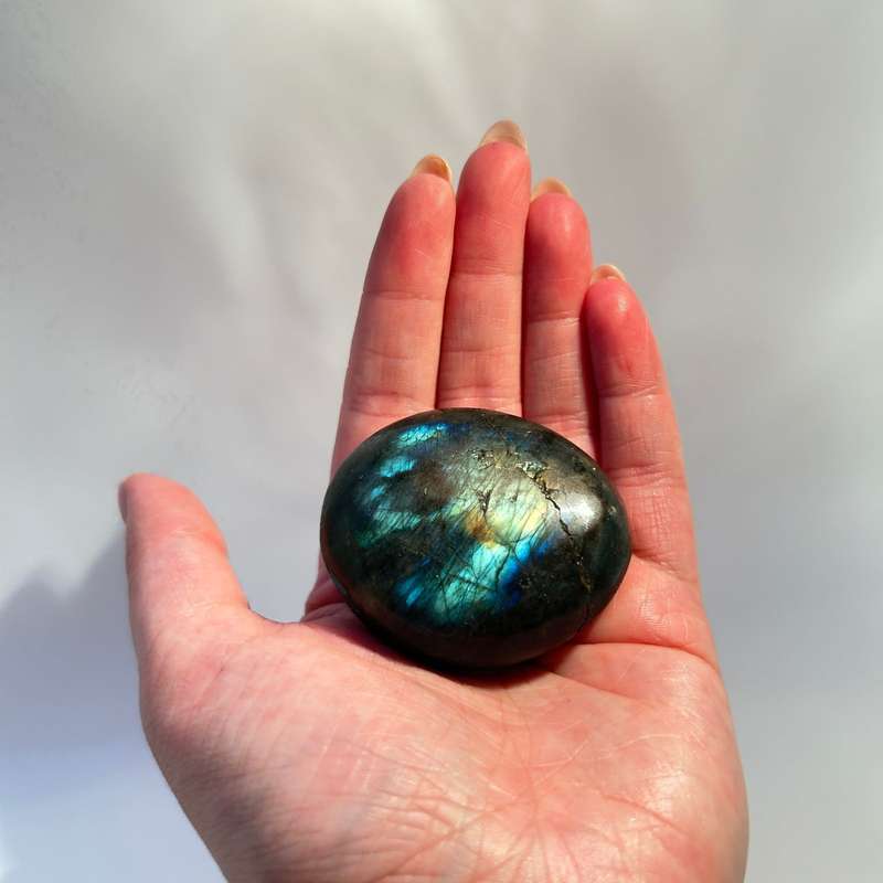 Labradorite Crystal Pebels