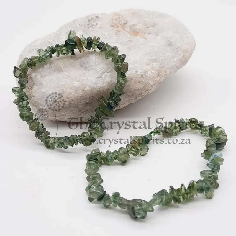 Diopside Chip Crystal Bracelet