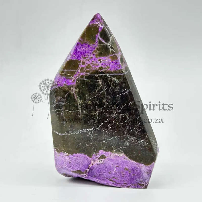 Freeform Stichtite-in-Serpentine