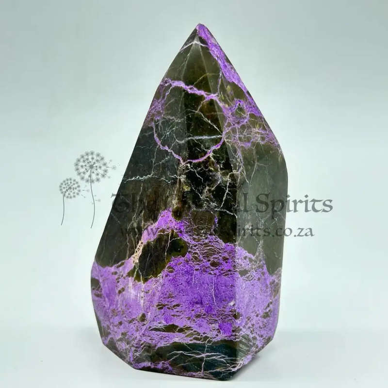 Freeform Stichtite-in-Serpentine