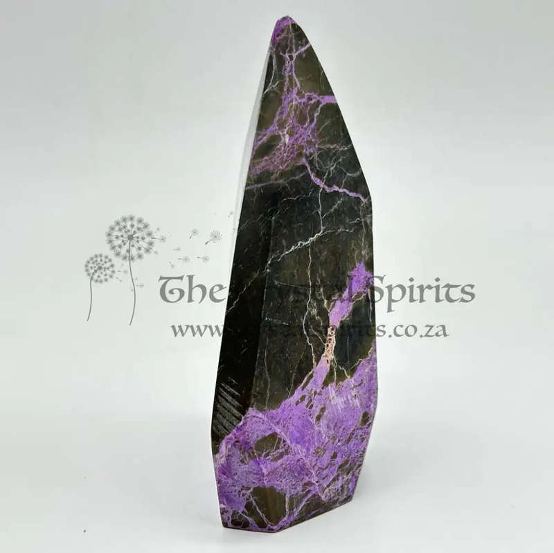 Freeform Stichtite-in-Serpentine