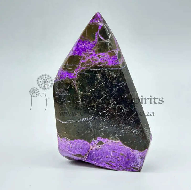 Freeform Stichtite-in-Serpentine