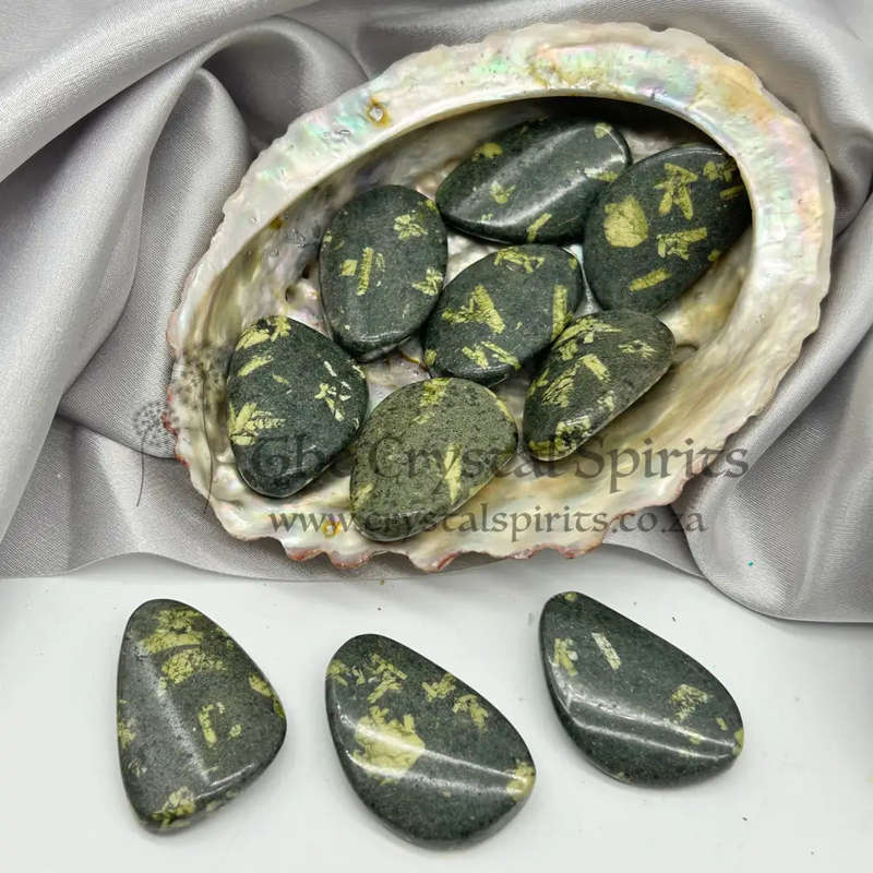Green Chrysanthemum Stone