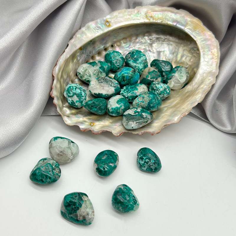 Tumbled Dioptase