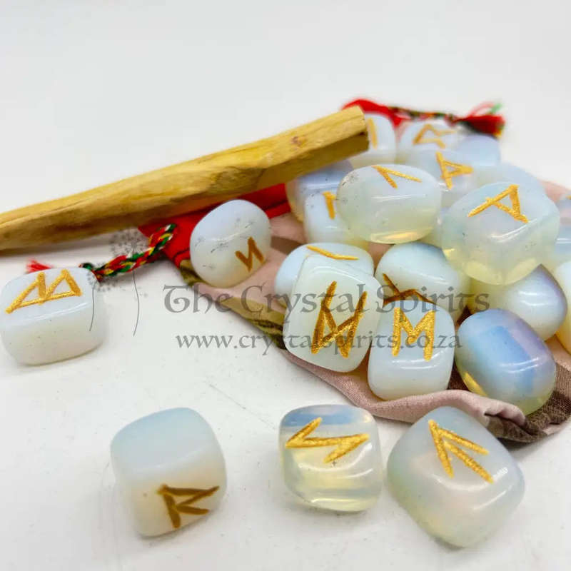 Jelly Opal Rune Divination Kit