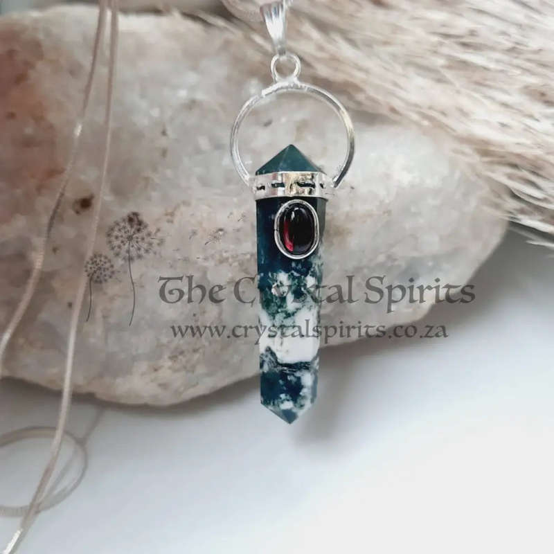 Moss Agate with Garnet Cabochon DT Crystal Pendant