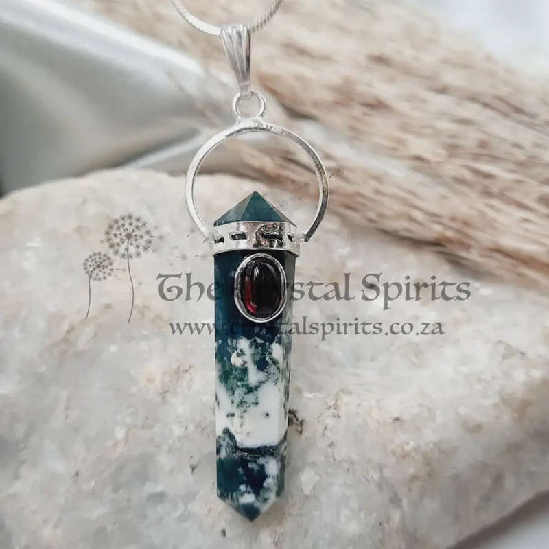 Moss Agate with Garnet Cabochon DT Crystal Pendant