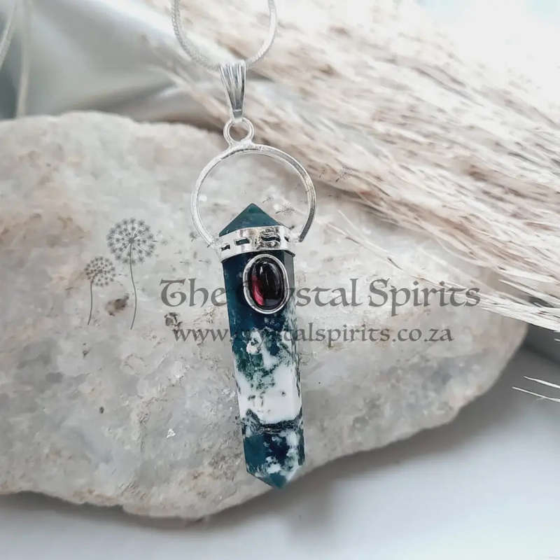 Moss Agate with Garnet Cabochon DT Crystal Pendant