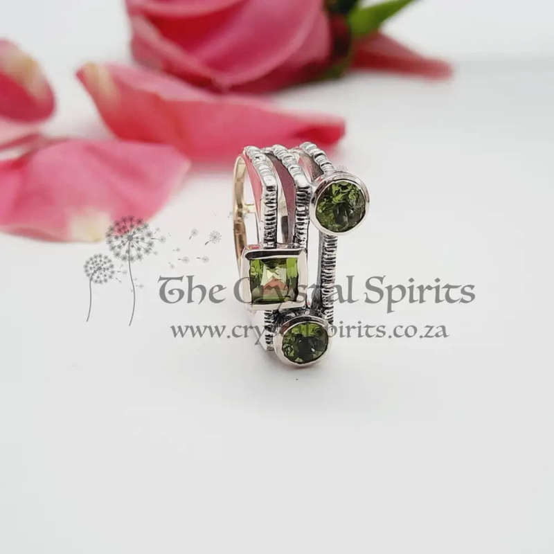 Sterling Silver 3 Stone Faceted Peridot Crystal Ring