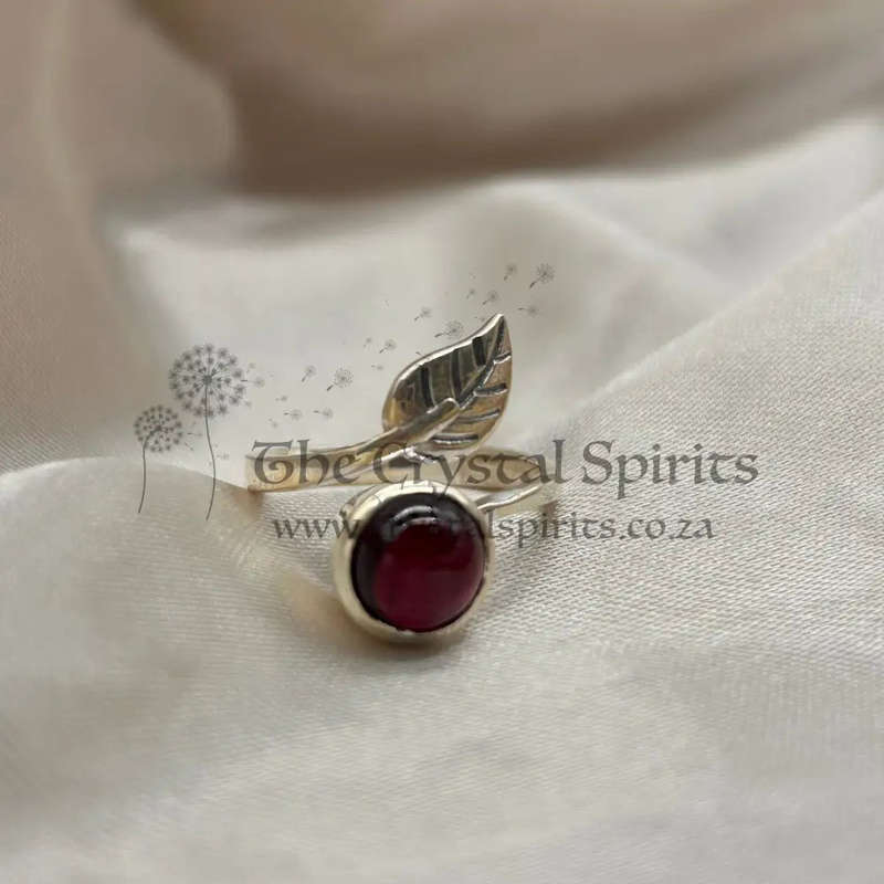 Sterling Silver Garnet Crystal Ring Leaf Design