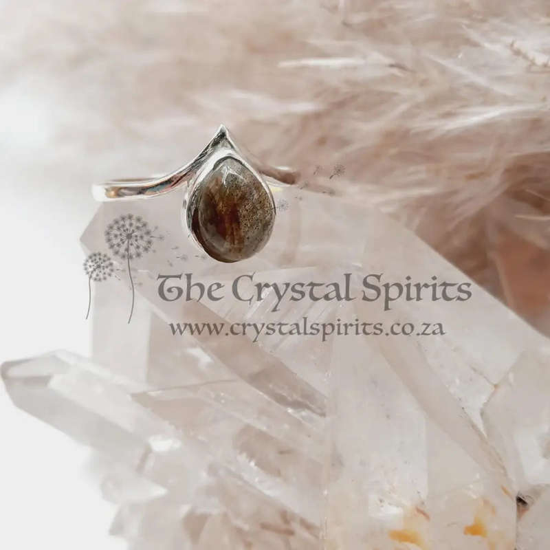 Sterling Silver Labradorite Crystal Ring