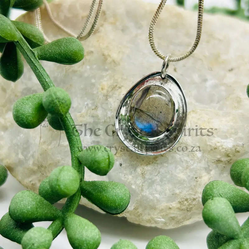 Sterling Silver Labradorite Spiral Crystal Pendant