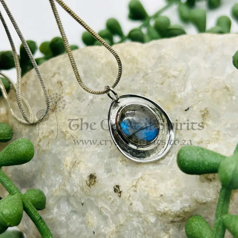 Sterling Silver Labradorite Spiral Crystal Pendant