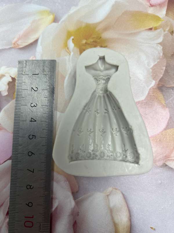 PRE LOVED Silicone Mould Dress