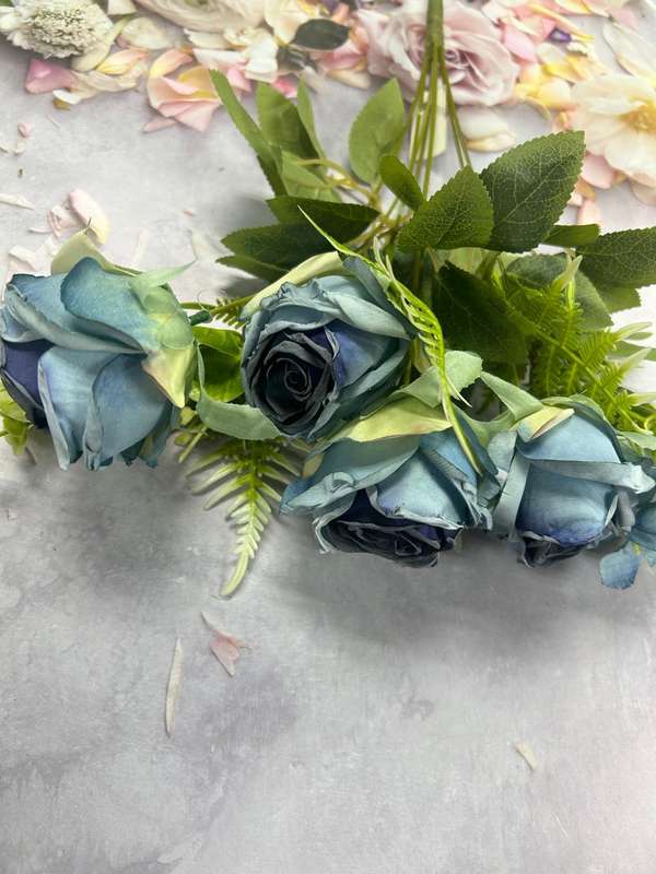 Artificial Flower Rose Bunch and Leave