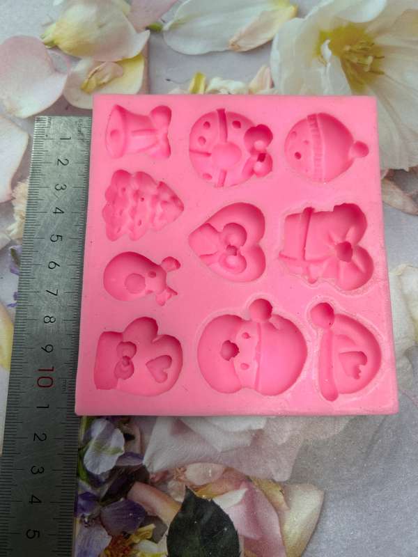 PRE LOVED Silicone Mould Christams Multi