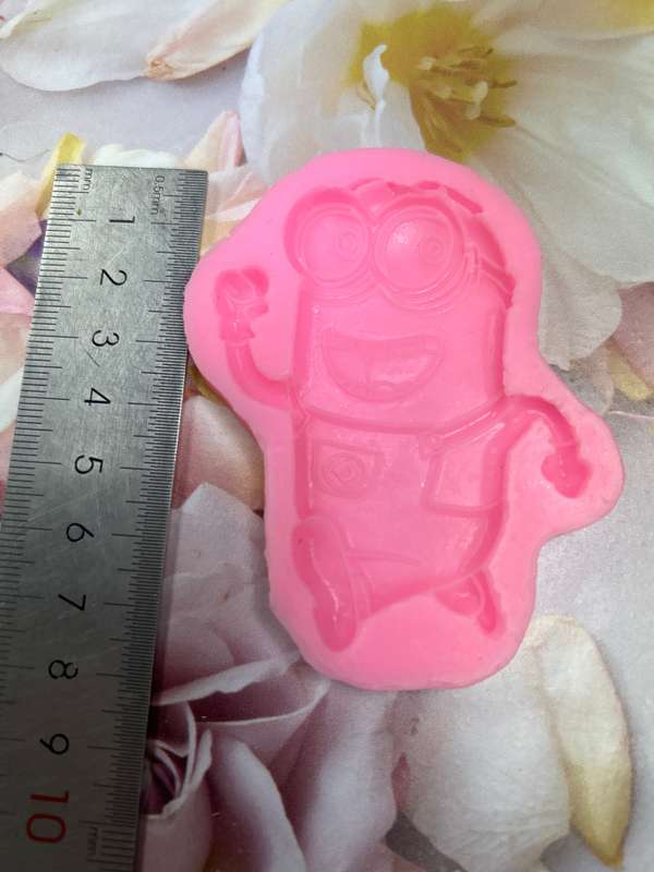 PRE LOVED Silicone Mould Minion