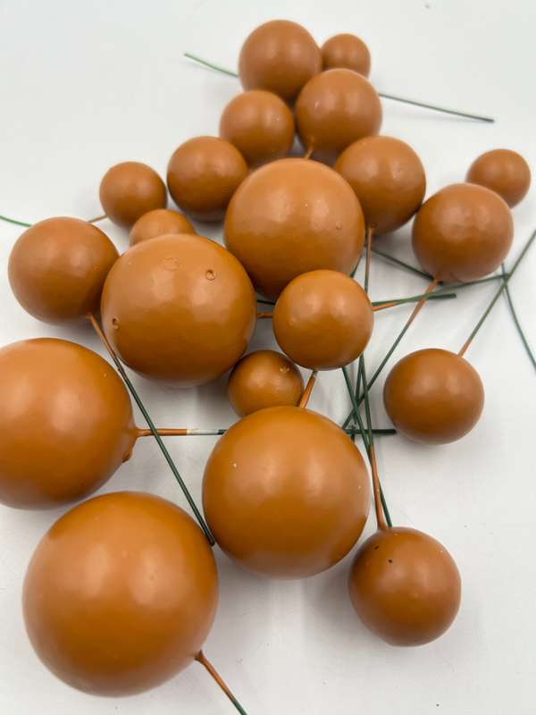 20pc Cake Topper Polystyrene Faux Balls Brown