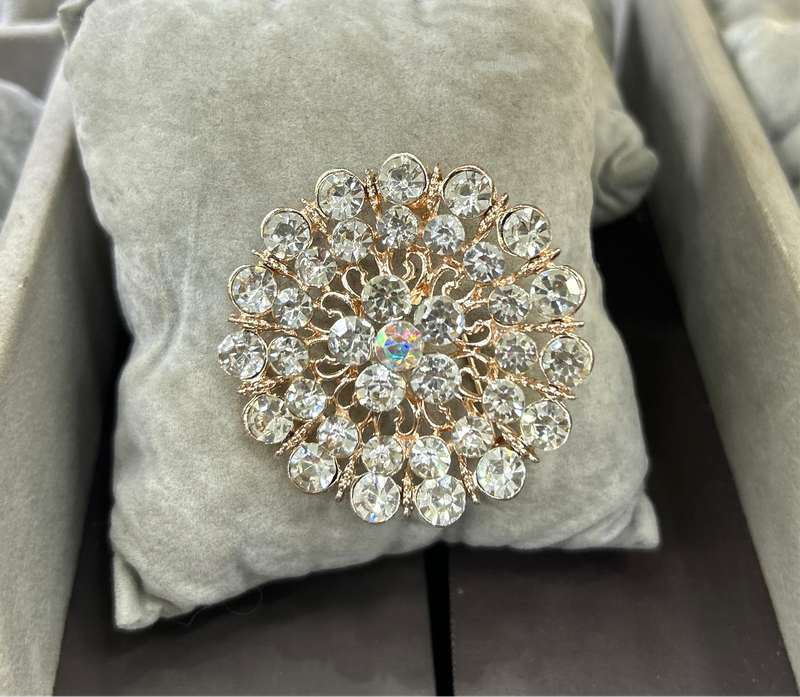 Diamante brooch for decor or cake decorating rose gold