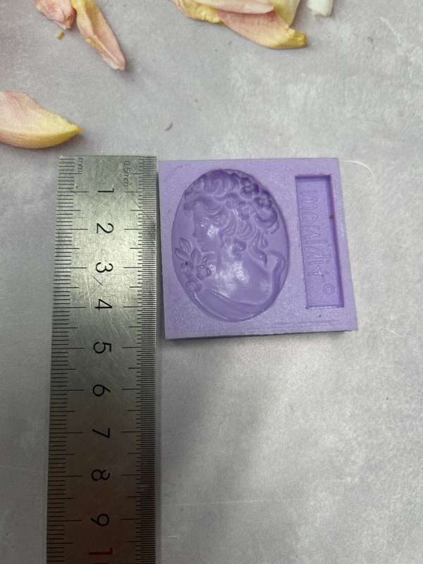 PRE LOVED Silicone Mould Cameo