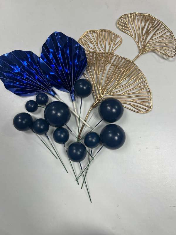 Blue Palm Leaf Faux Balls and Ginkgo Cake Topper