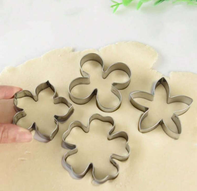 Metal Flower Cutter Set