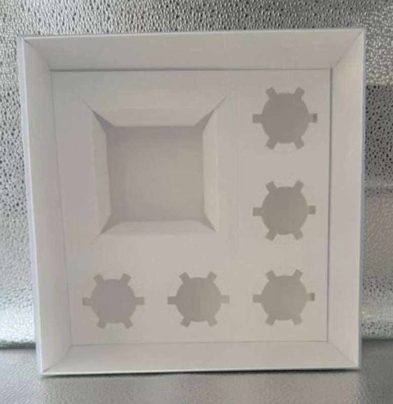 White Cake Bento Box 6 Cavity