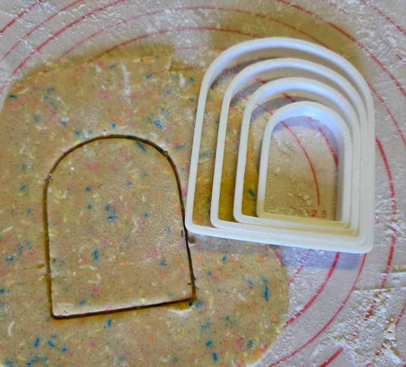 1521 Plastic Cookie Cutter Arch Set