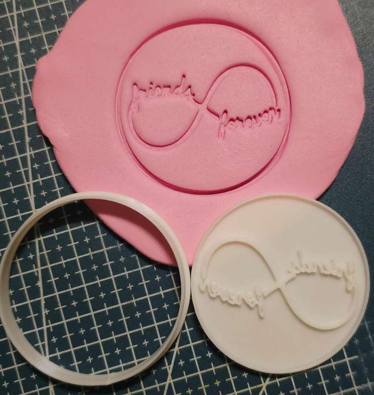ST059 Cupcake Stamp and Cutter Best Friends Forever