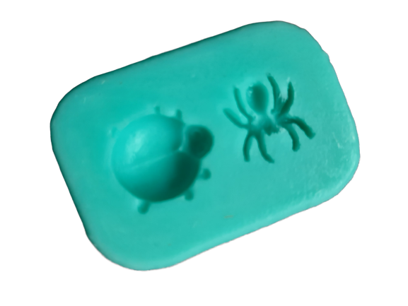 Spider and ladybug silicone mould, spider 1.3x1.5cm, Ladybug 1.8x1.8cm