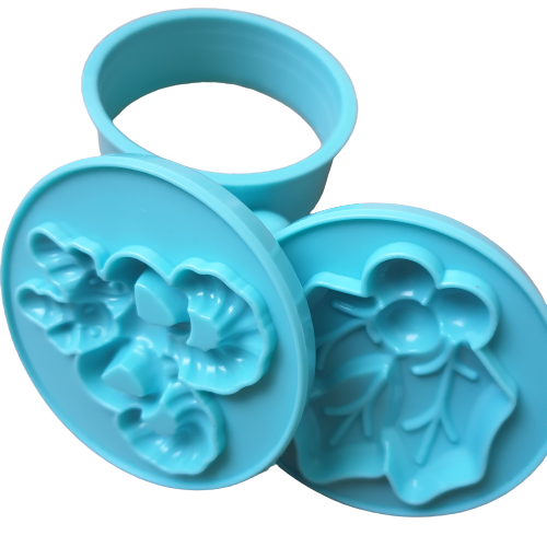 Cookie cutter and stamp set 7.5cm Y218