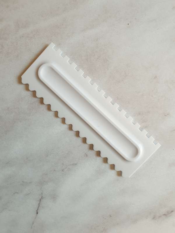 Plastic Icing Comb Scraper A