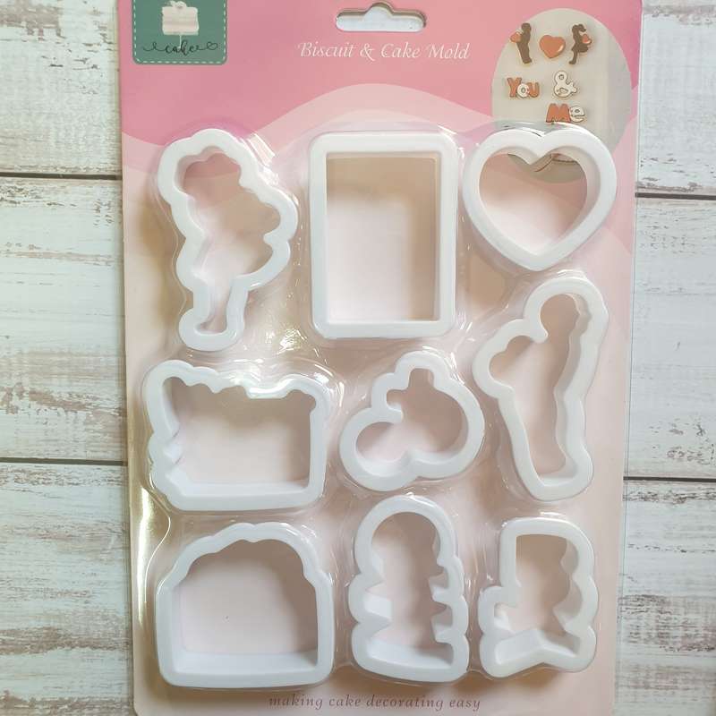 S800 Valentine Plastic Cutter Set