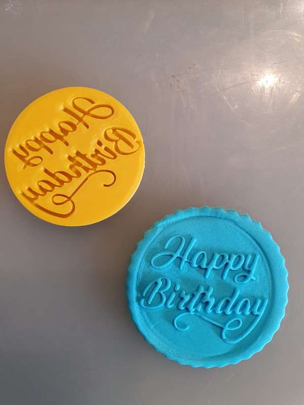 Happy Birthday Cupcake stamp 6cm C (upside down)