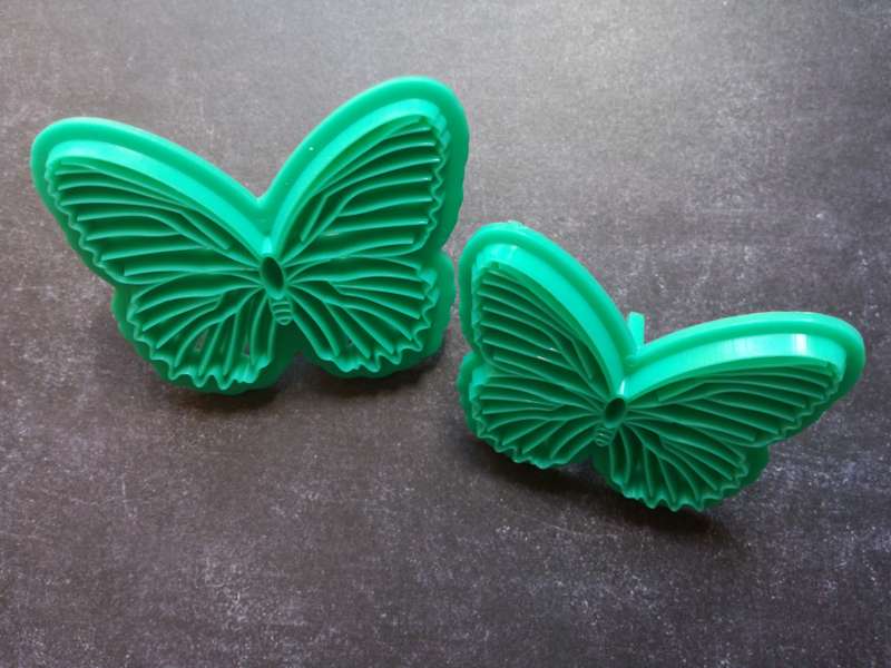 Lace Butterfly D embosser cutter